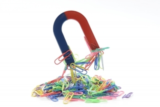 磁石 じしゃく につくものは 磁石 じしゃく って ふしぎだねの冒険 子供の学習サイト おやこやクエスト